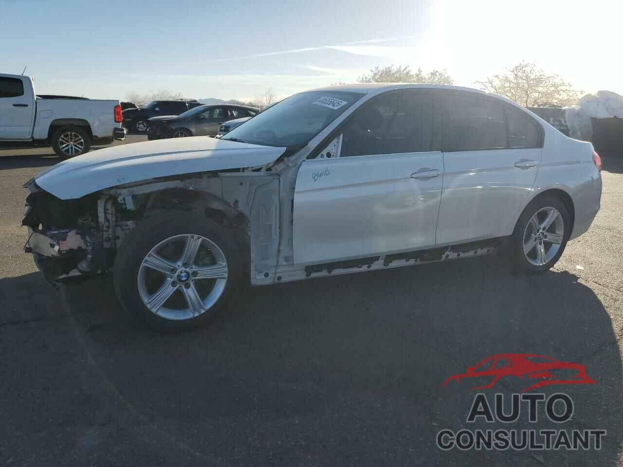 BMW 3 SERIES 2013 - WBA3C1C53DF442739