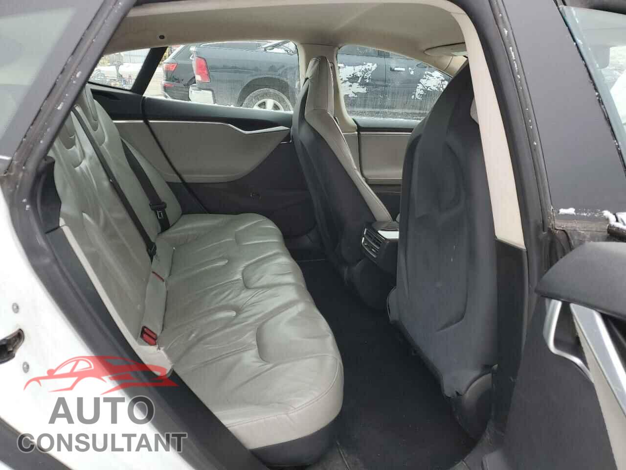 TESLA MODEL S 2013 - 5YJSA1DN9DFP17313