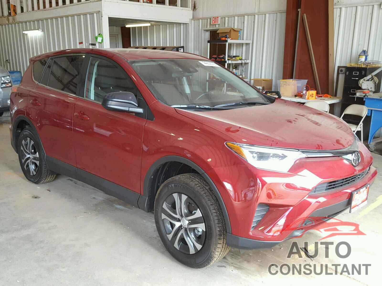 TOYOTA RAV4 LE 2018 - 2T3ZFREV5JW486915