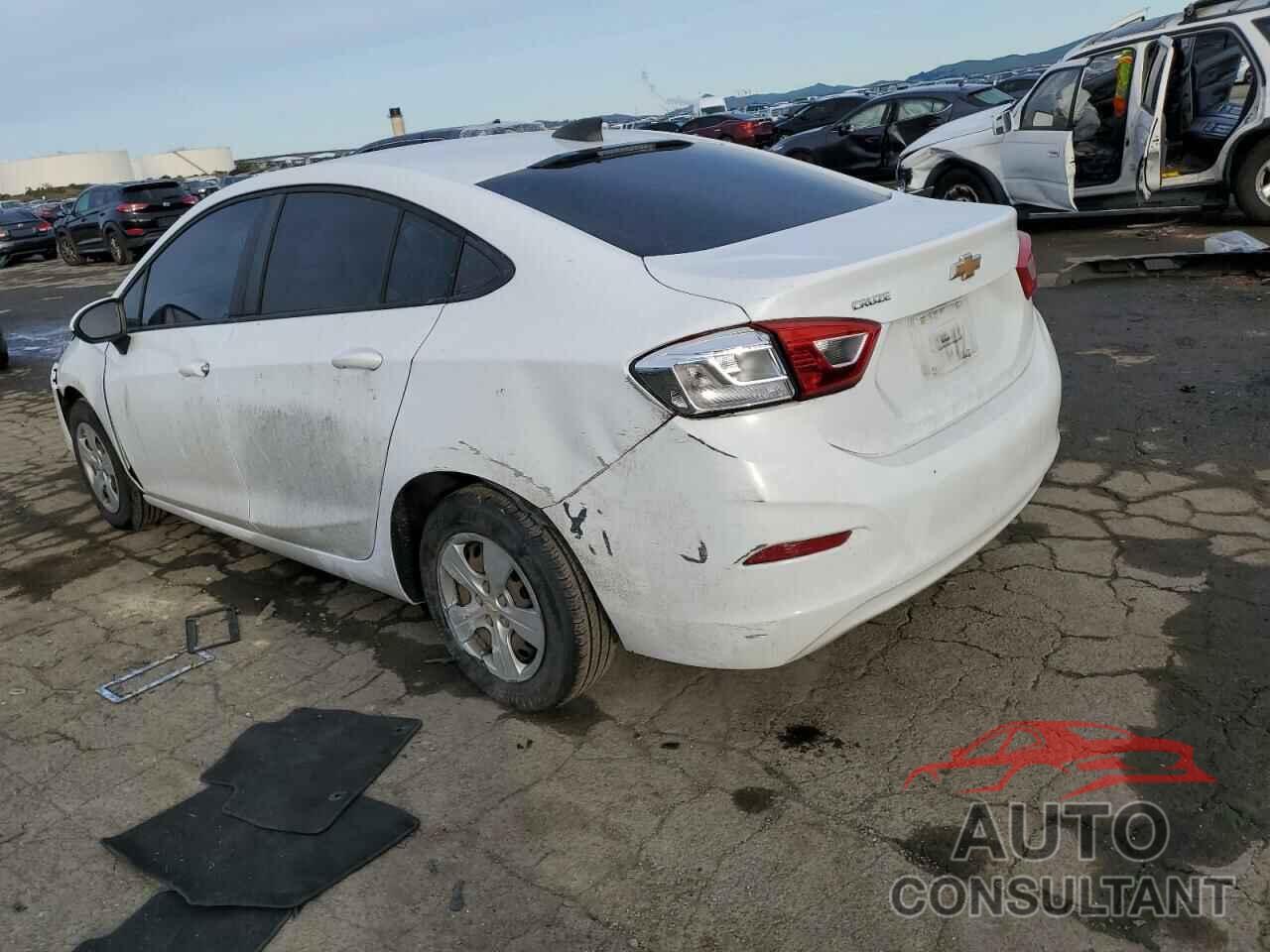 CHEVROLET CRUZE 2018 - 1G1BC5SM6J7248431