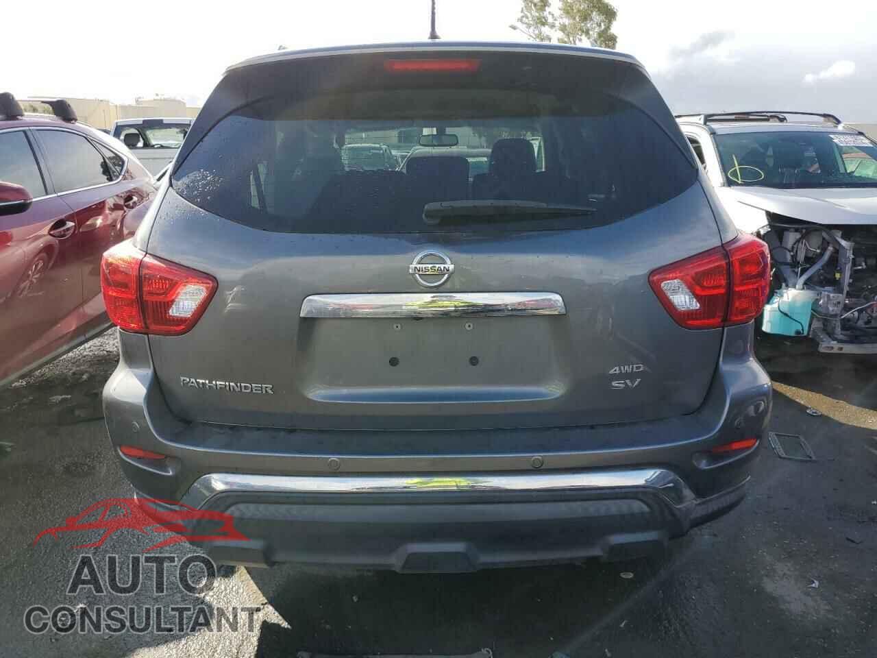 NISSAN PATHFINDER 2018 - 5N1DR2MM4JC604131