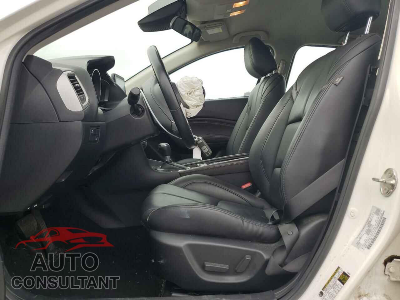 MAZDA 3 2017 - 3MZBN1L74HM117868