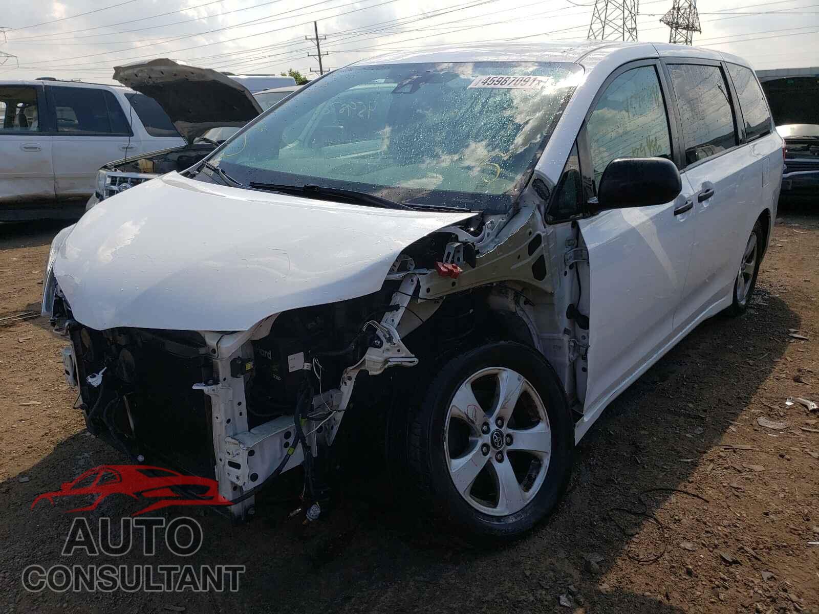 TOYOTA SIENNA 2018 - 5TDZZ3DC8JS900954