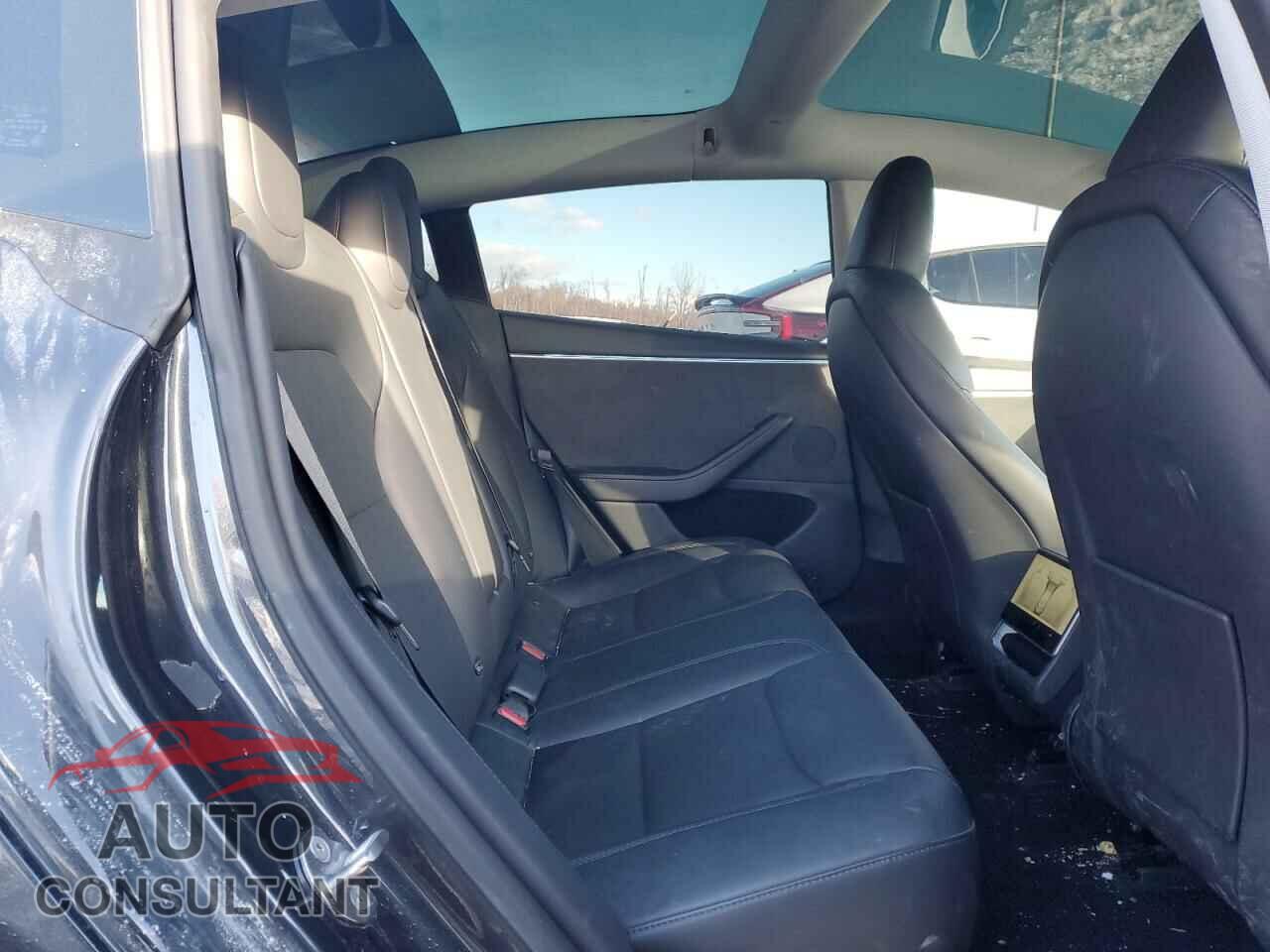 TESLA MODEL 3 2024 - 5YJ3E1EB8RF792766