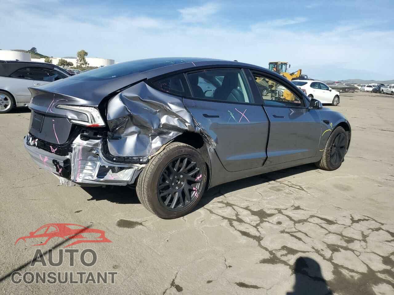 TESLA MODEL 3 2025 - 5YJ3E1EA8SF890337