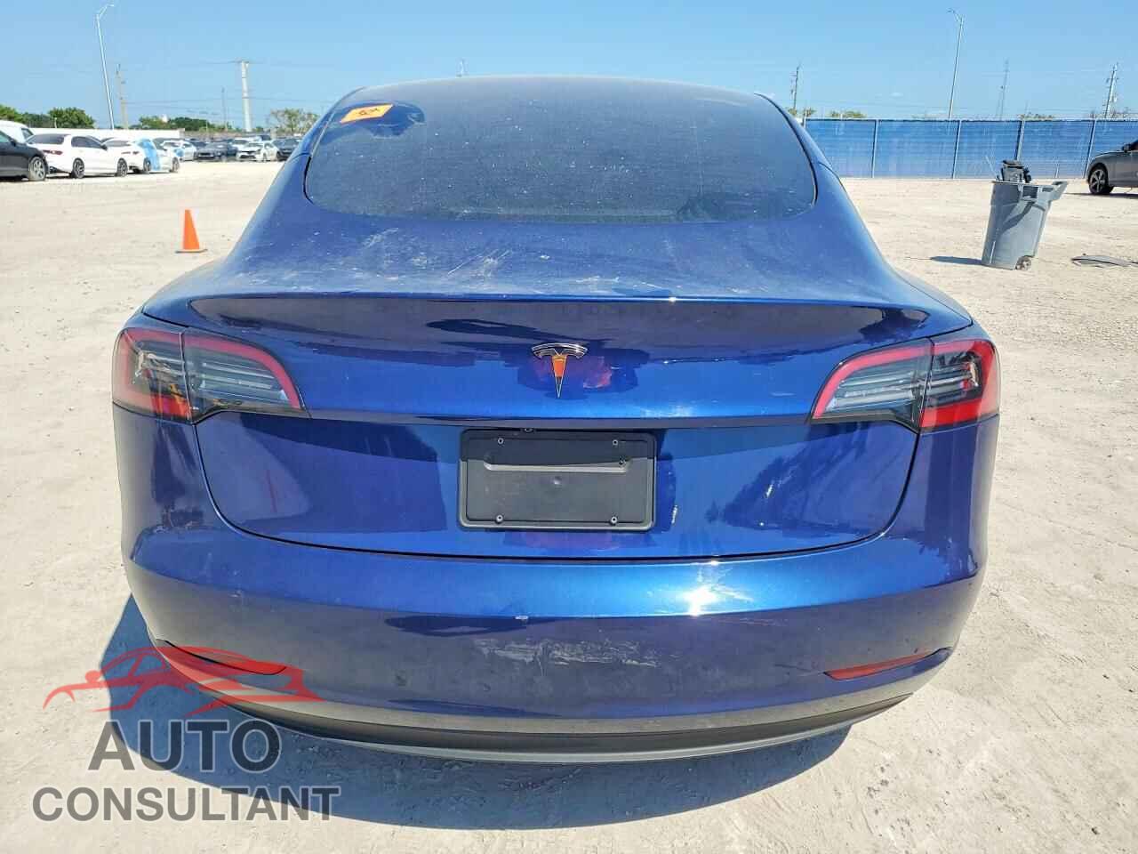 TESLA MODEL 3 2023 - 5YJ3E1EA7PF610320