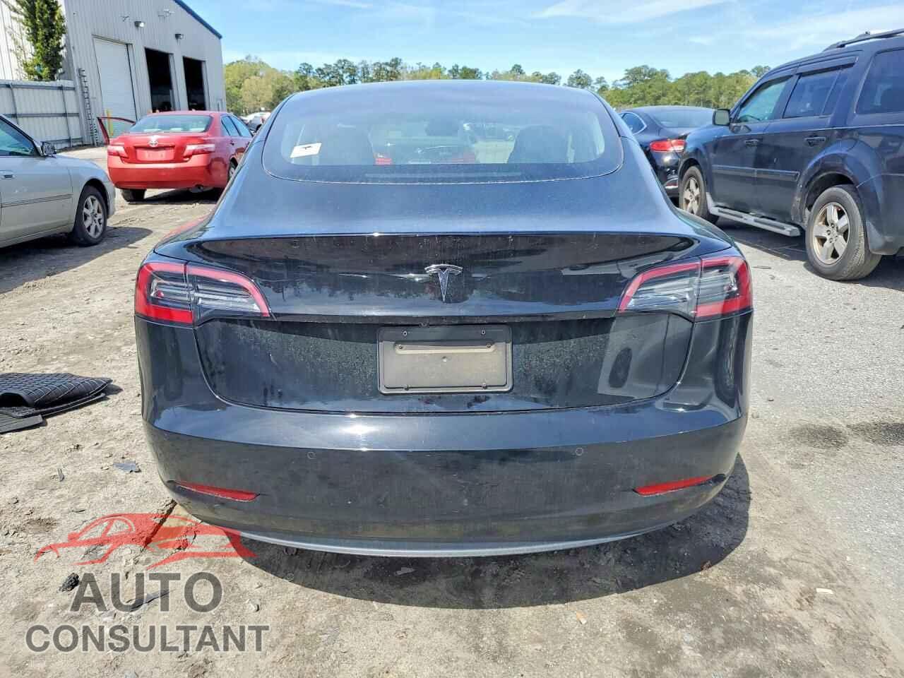 TESLA MODEL 3 2019 - 5YJ3E1EA4KF296330