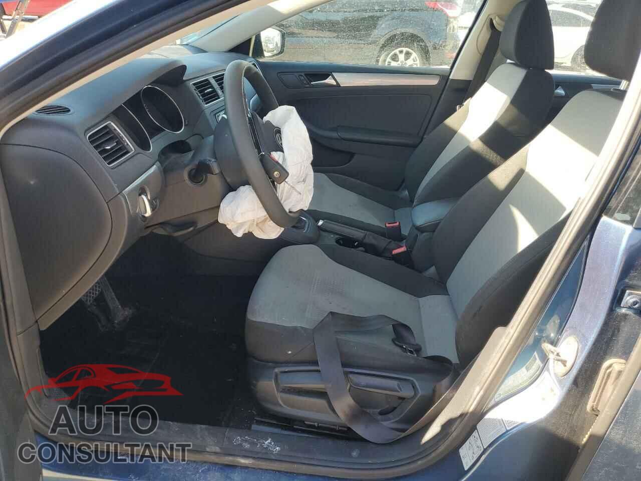VOLKSWAGEN JETTA 2017 - 3VW2B7AJ5HM227239