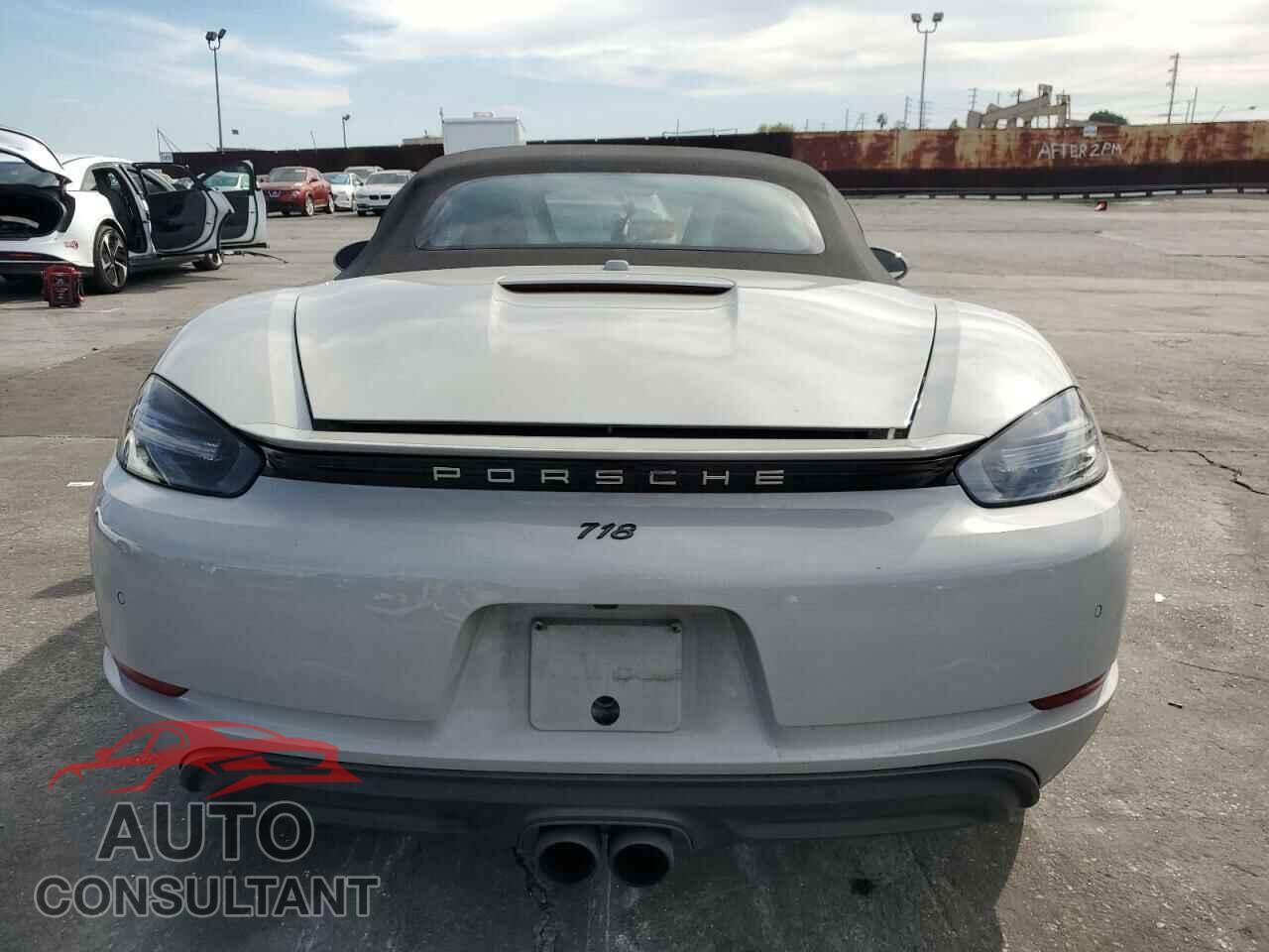 PORSCHE BOXSTER 2021 - WP0CA2A80MS210358