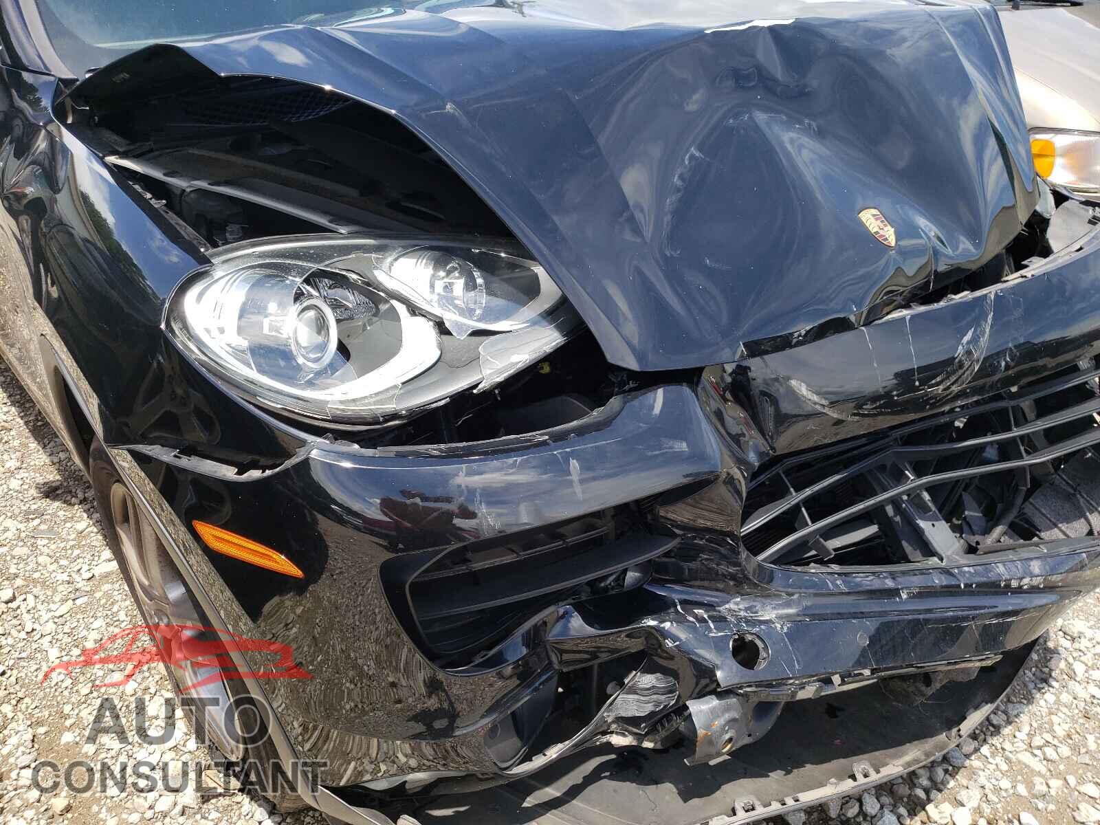 PORSCHE CAYENNE 2016 - WP1AA2A21GLA08841