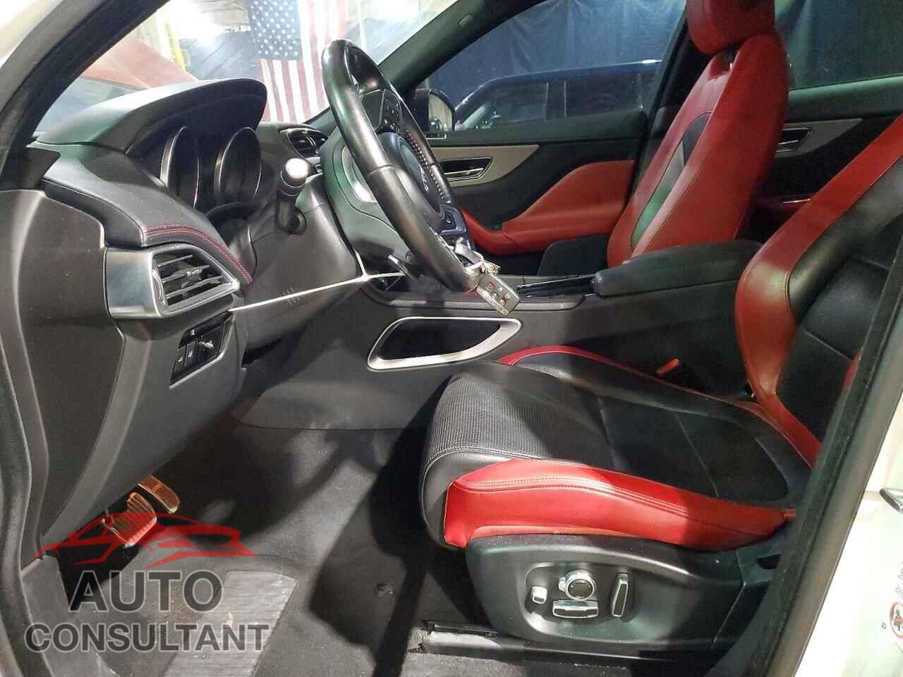 JAGUAR F-PACE 2018 - SADCM2FV6JA204088