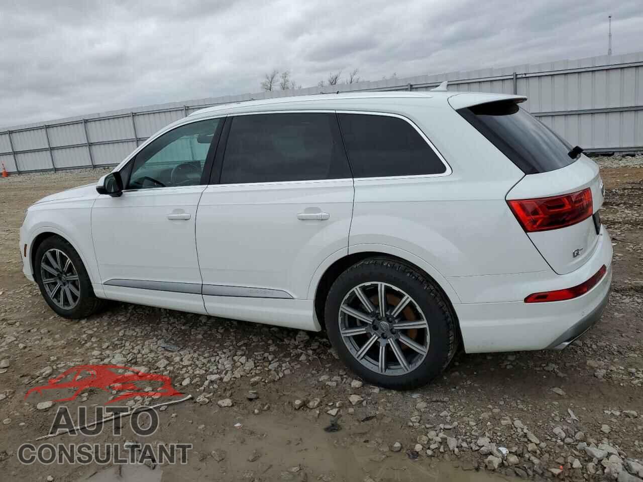 AUDI Q7 2017 - WA1VAAF76HD041194