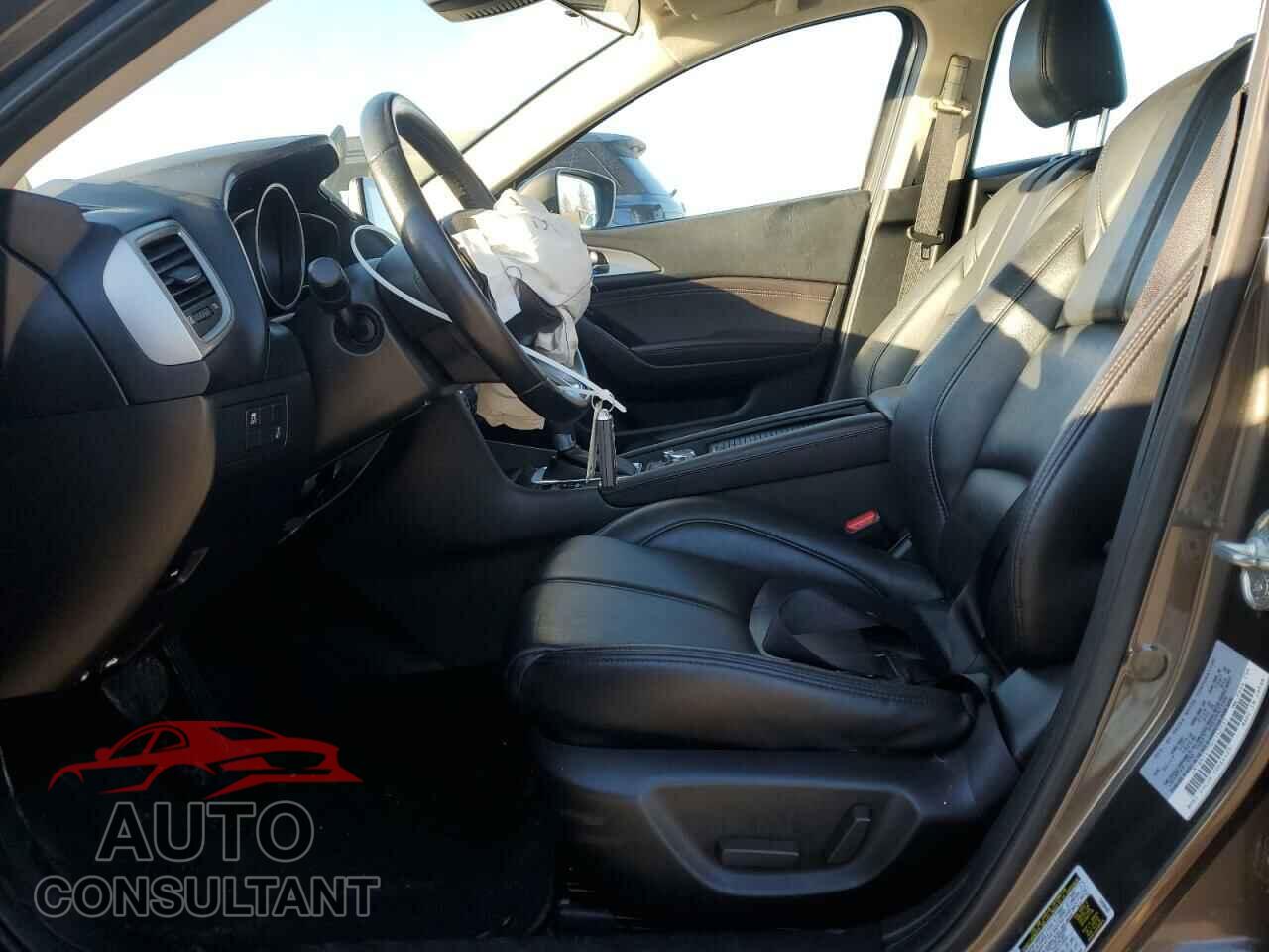 MAZDA 3 2017 - JM1BN1V77H1142521