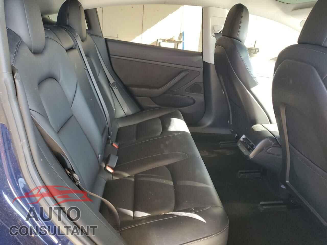 TESLA MODEL 3 2018 - 5YJ3E1EA1JF038510
