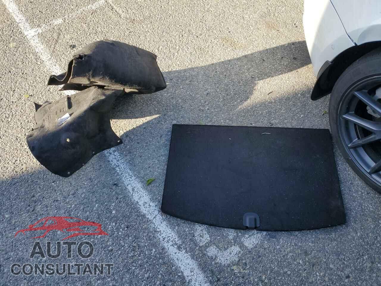 TESLA MODEL 3 2022 - 5YJ3E1EA8NF358302