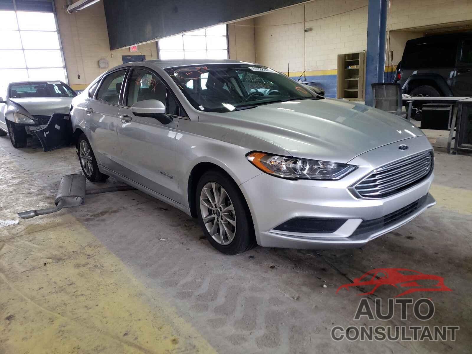 FORD FUSION 2017 - 3FA6P0LU5HR238111