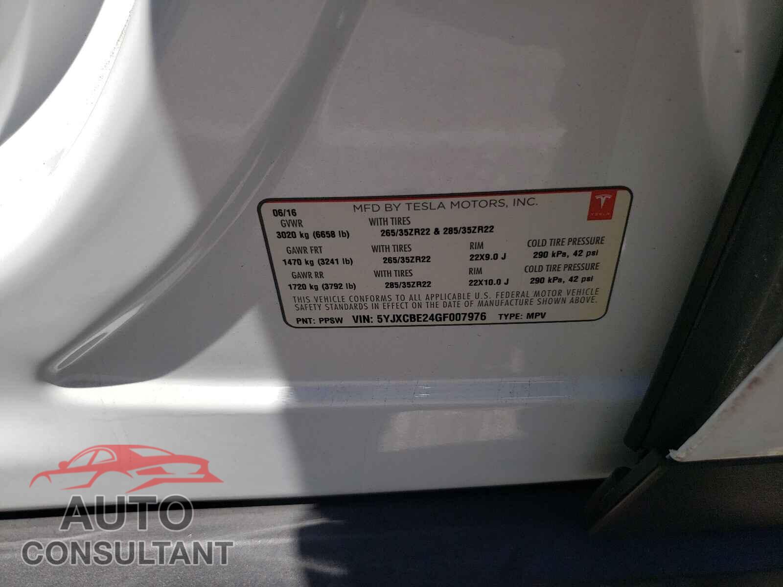 TESLA MODEL X 2016 - 5YJXCBE24GF007976