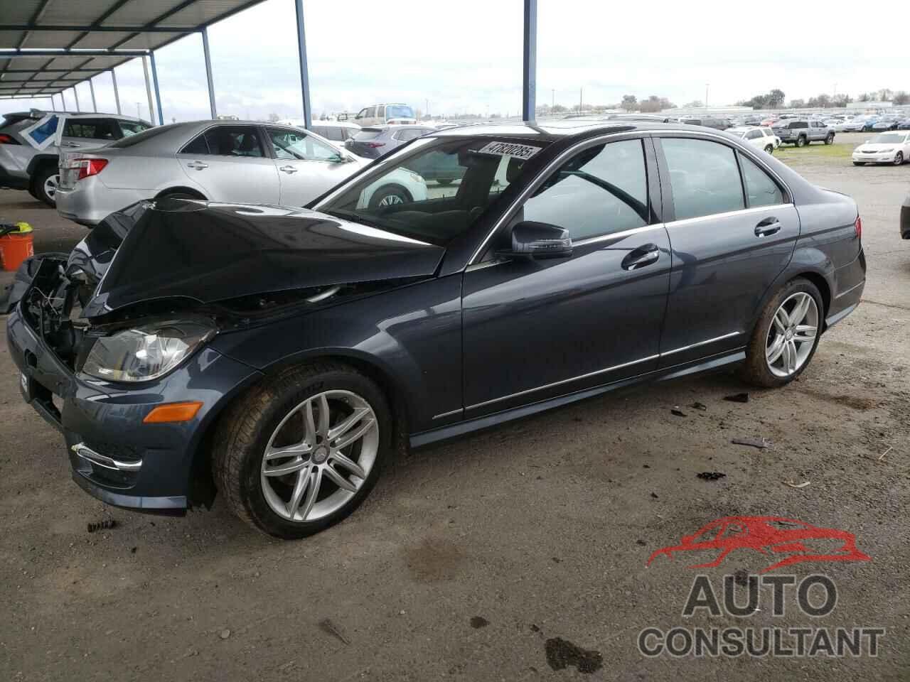 MERCEDES-BENZ C-CLASS 2014 - WDDGF4HB0ER310412