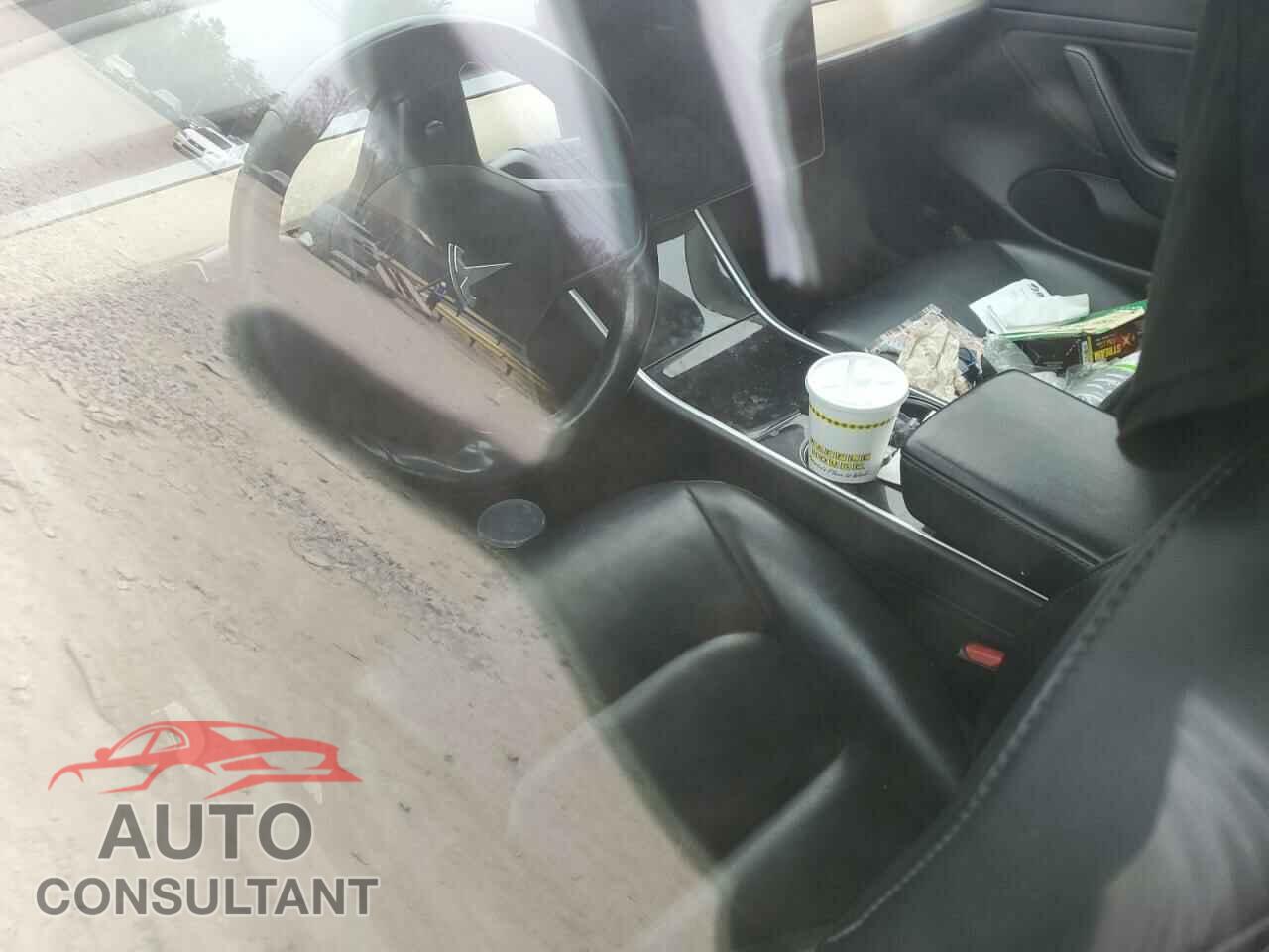 TESLA MODEL 3 2018 - 5YJ3E1EA8JF060682