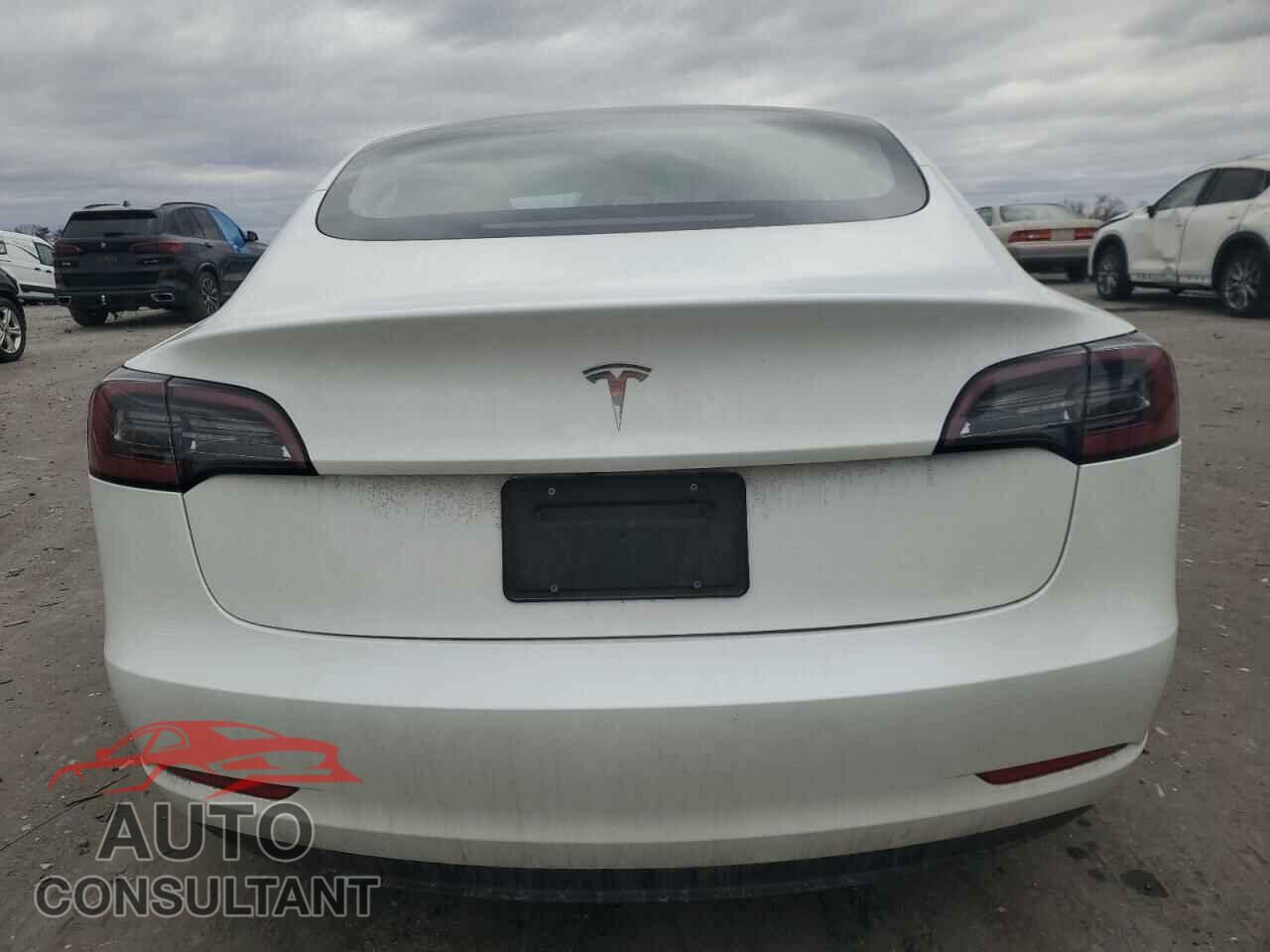 TESLA MODEL 3 2023 - 5YJ3E1EA2PF467938