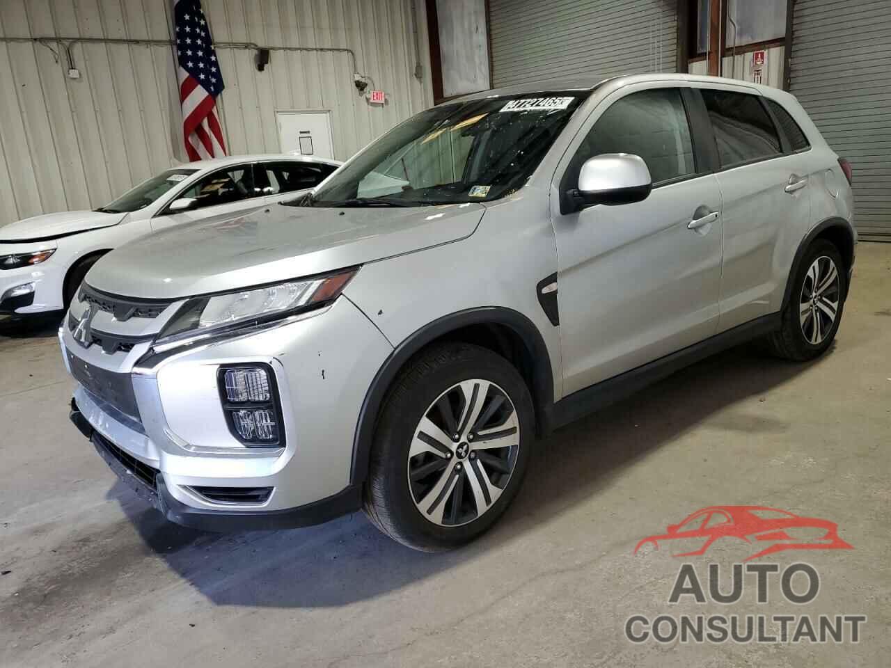 MITSUBISHI OUTLANDER 2022 - JA4ARUAUXNU009592