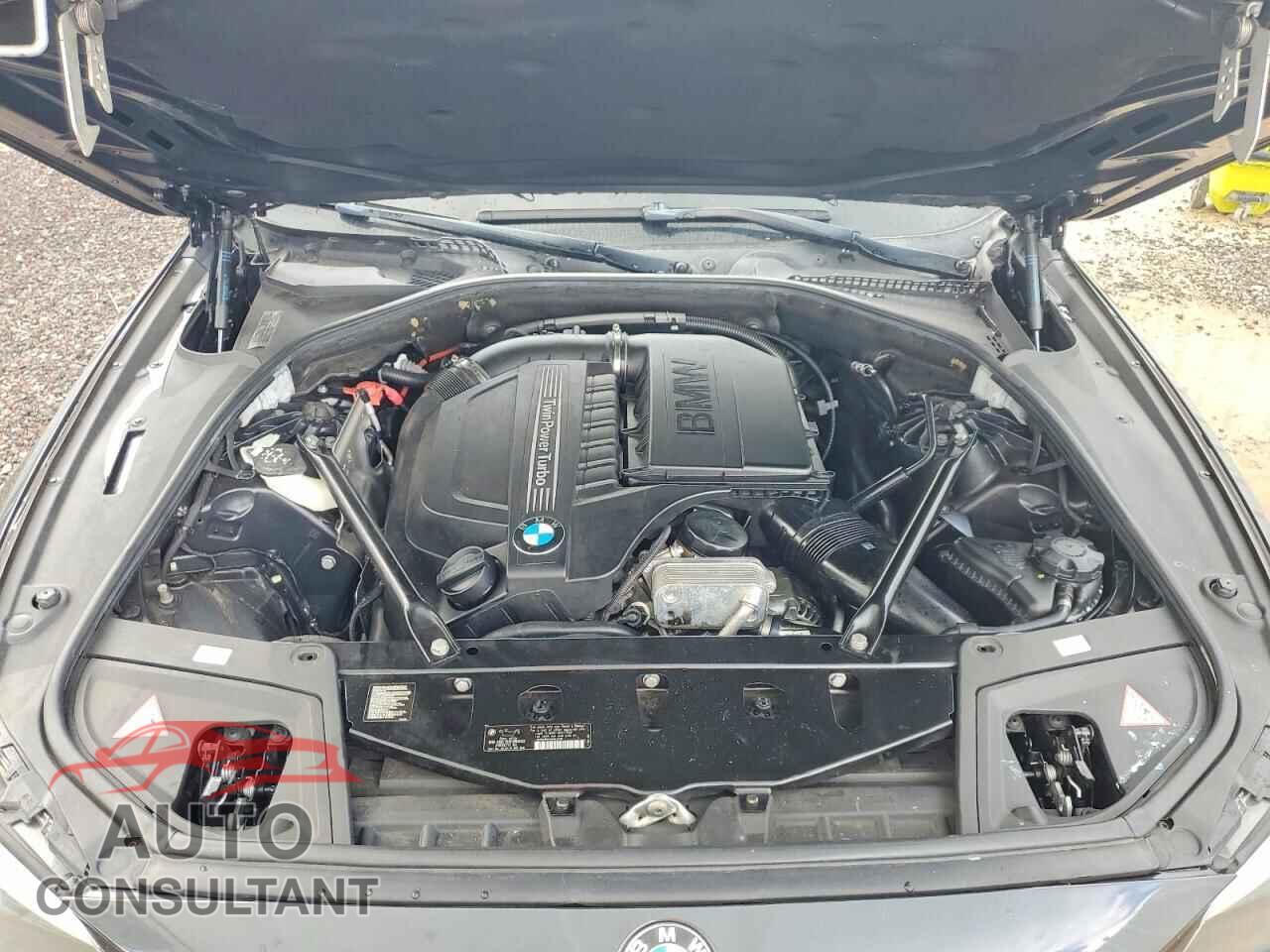 BMW 5 SERIES 2014 - WBA5B1C55ED480689
