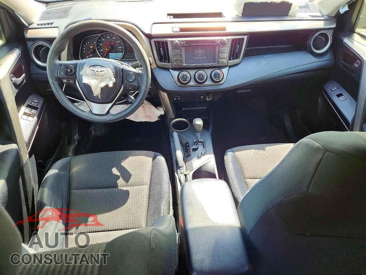 TOYOTA RAV4 2015 - JTMBFREV2FD102031