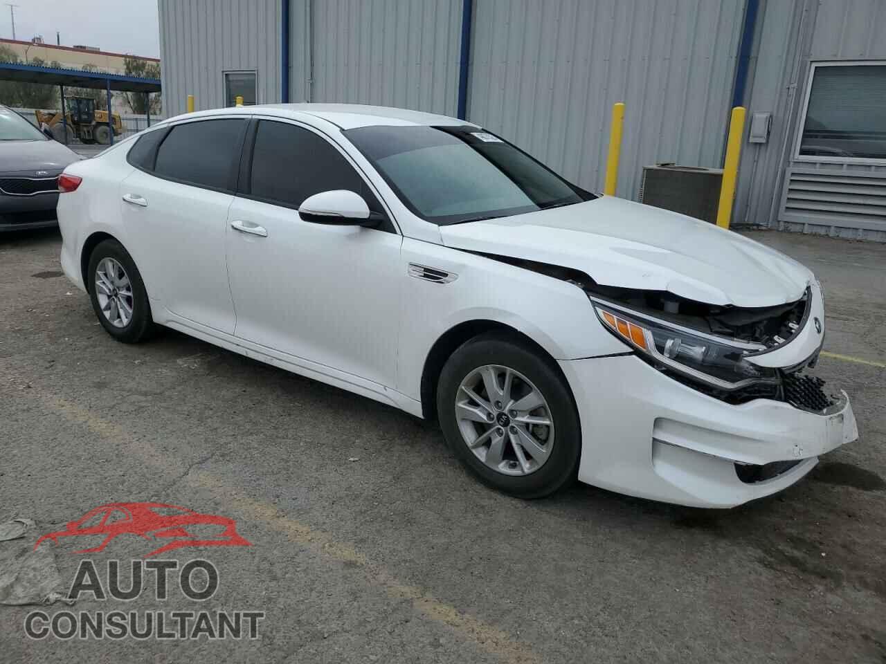 KIA OPTIMA 2017 - KNAGT4L33H5157391