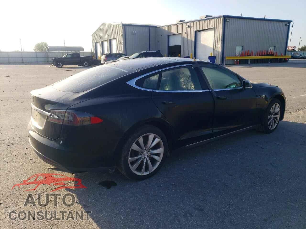 TESLA MODEL S 2016 - 5YJSA1E13GF120884