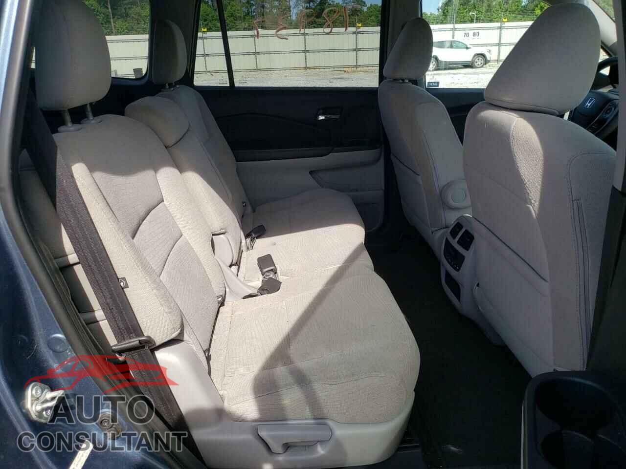 HONDA PILOT 2016 - 5FNYF6H37GB018624