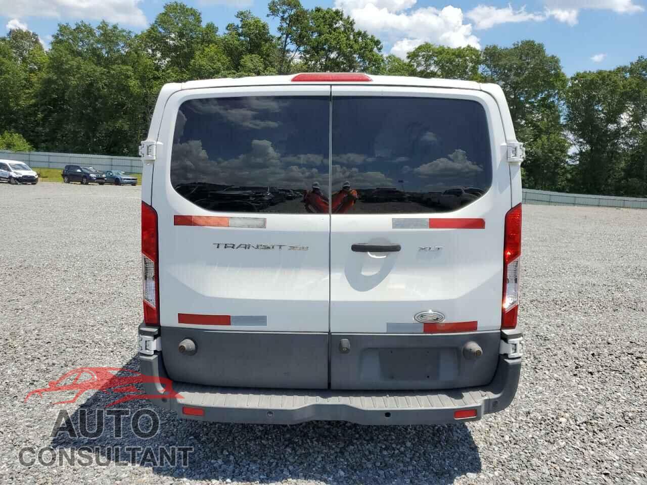 FORD TRANSIT 2015 - 1FBZX2ZM8FKA31275