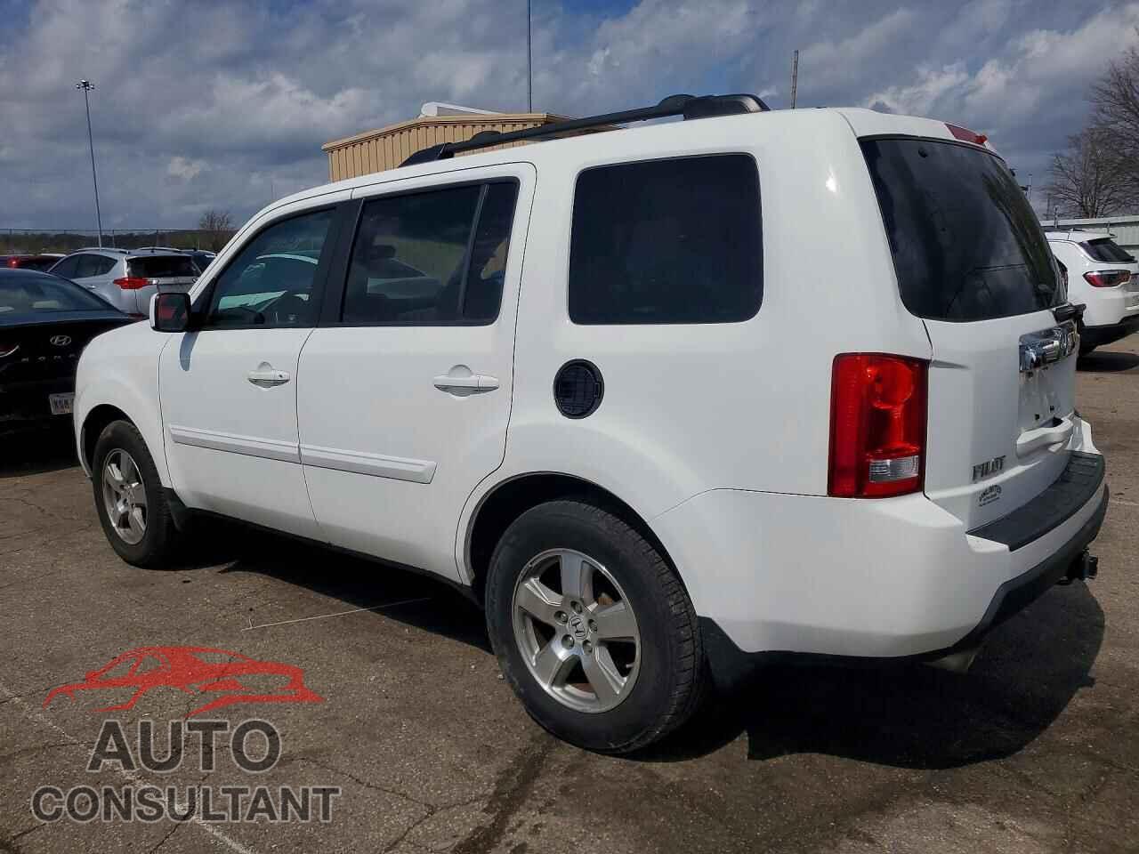 HONDA PILOT 2011 - 5FNYF4H65BB027636