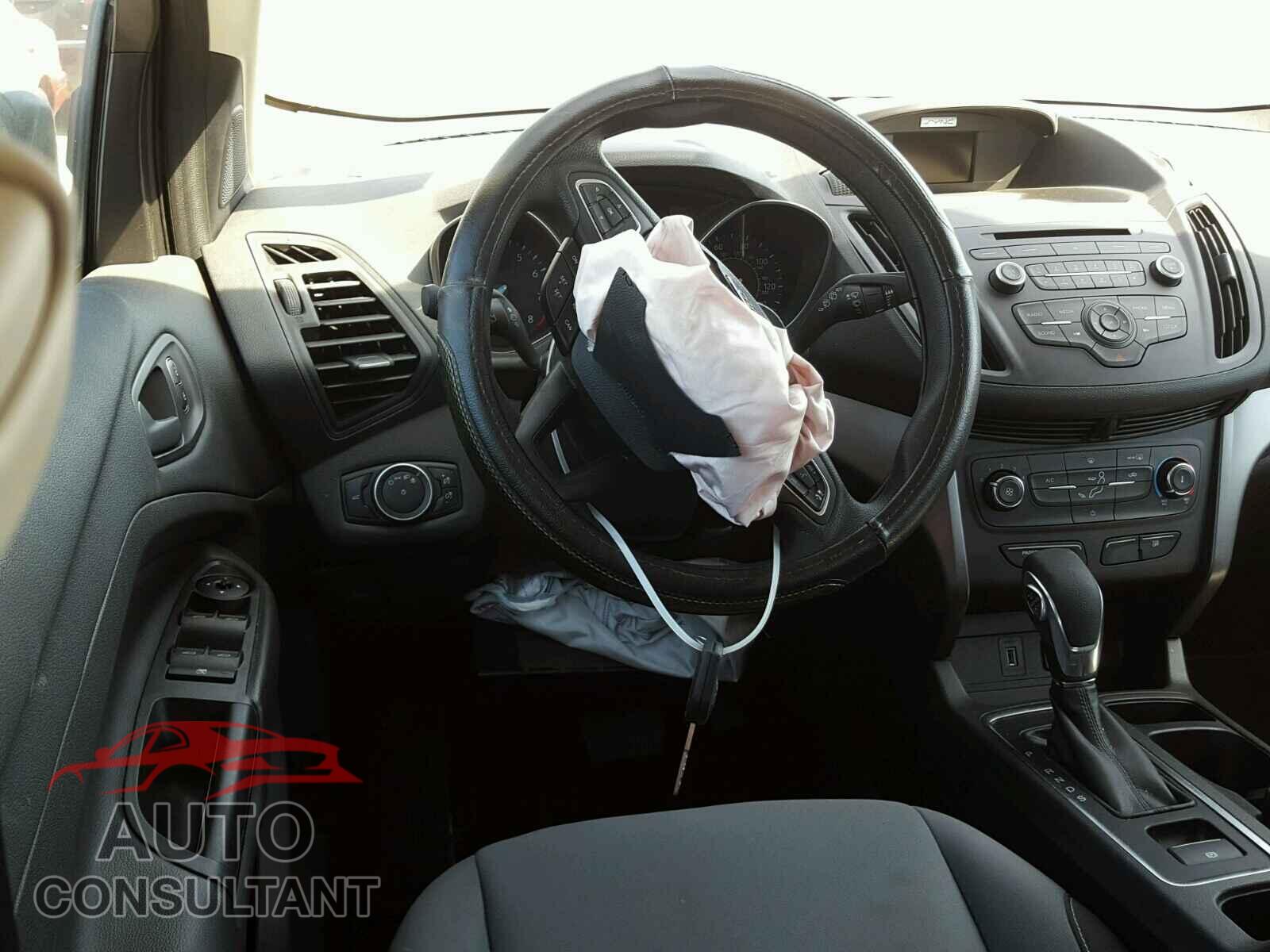 FORD ESCAPE S 2017 - 1FMCU0F78HUC34019