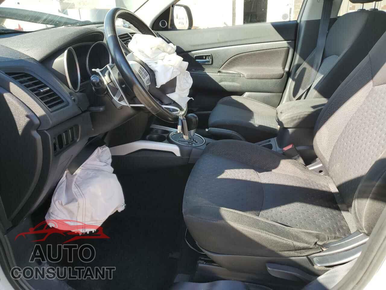 MITSUBISHI OUTLANDER 2011 - JA4AR4AU2BZ014820