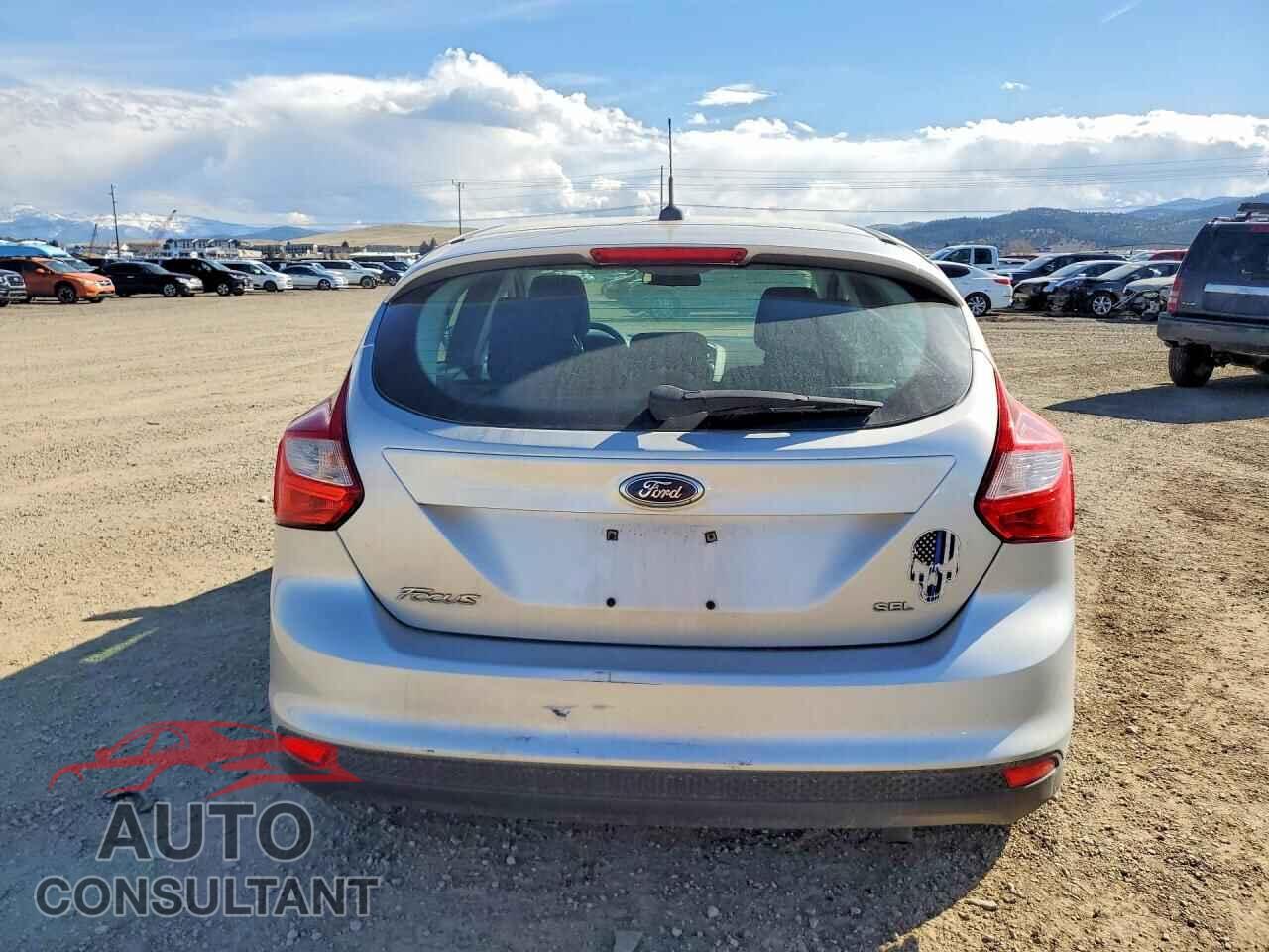 FORD FOCUS 2012 - 1FAHP3M21CL362343