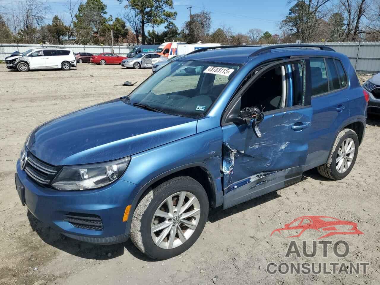 VOLKSWAGEN TIGUAN 2017 - WVGBV7AX9HK042418