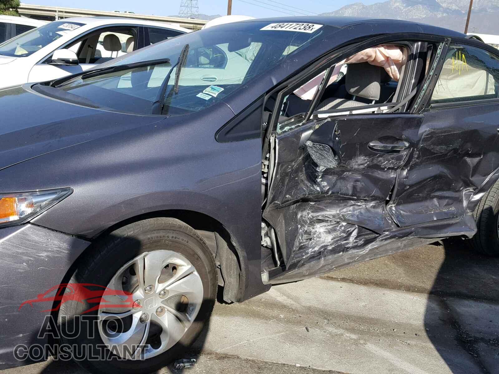 HONDA CIVIC LX 2015 - 19XFB2F54FE706410