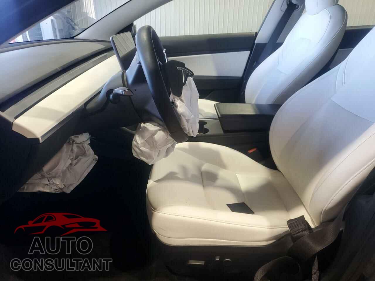 TESLA MODEL 3 2021 - 5YJ3E1EA8MF853372