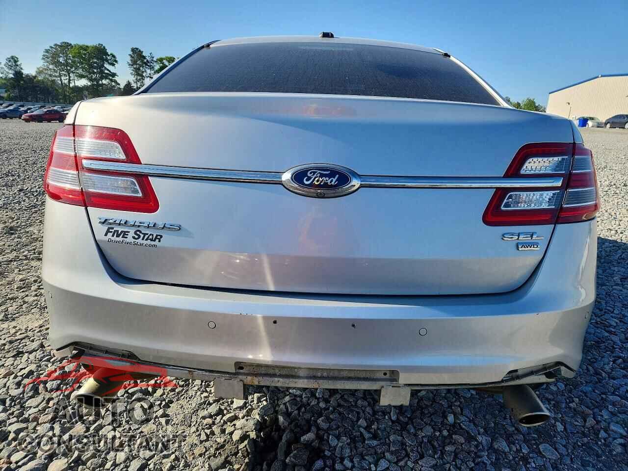 FORD TAURUS 2015 - 1FAHP2H80FG123579