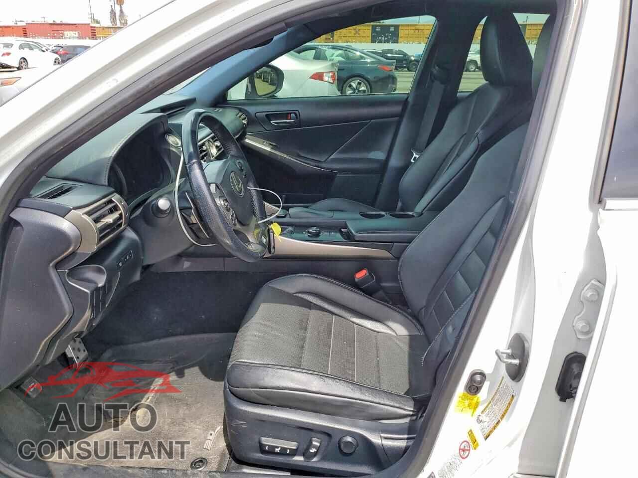 LEXUS IS 2014 - JTHBF1D22E5002270