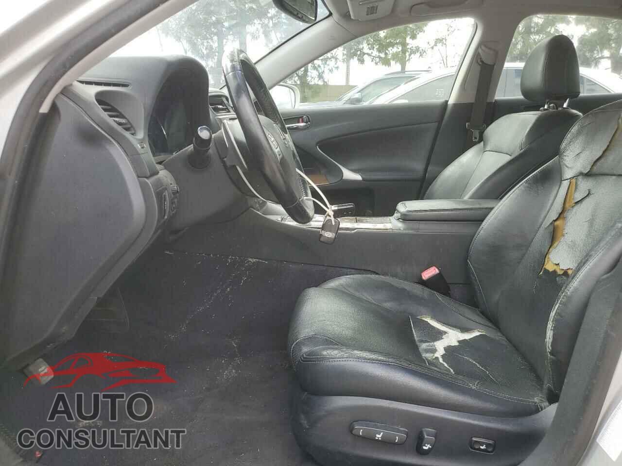 LEXUS IS 2012 - JTHBF5C26C5170029