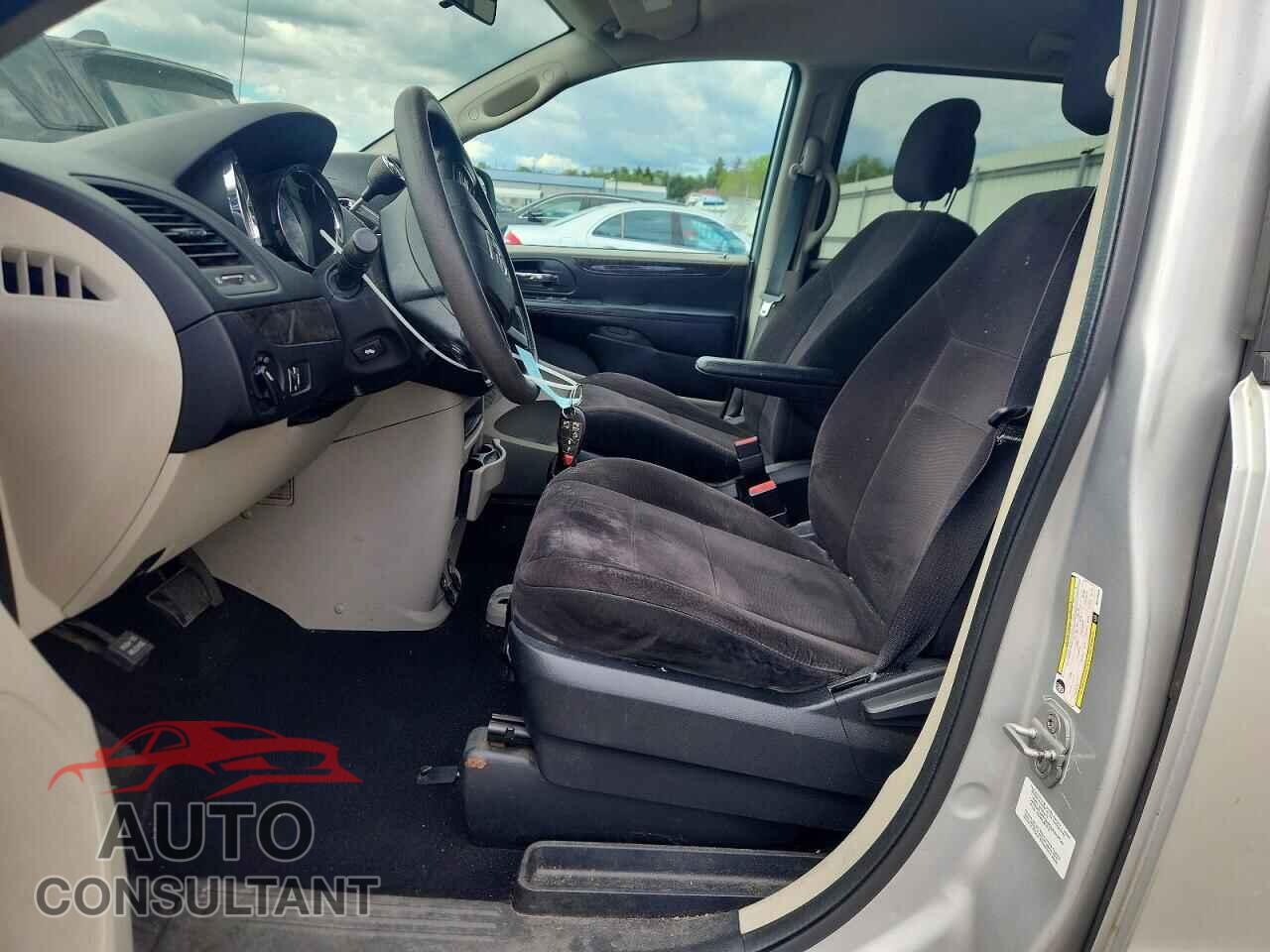 DODGE CARAVAN 2011 - 2D4RN3DG5BR739099