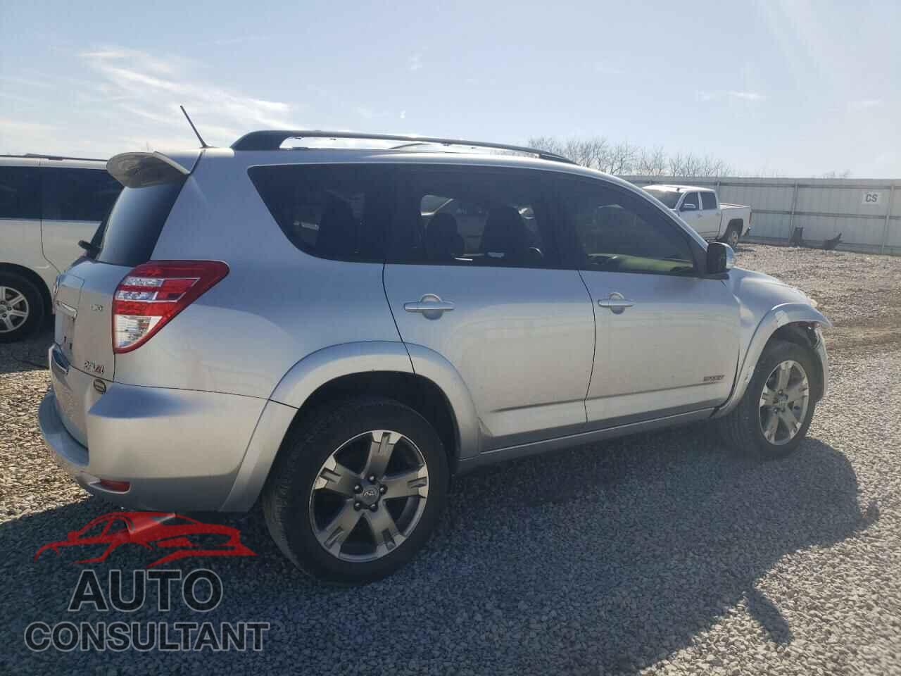 TOYOTA RAV4 2012 - JTMRF4DV3C5050983
