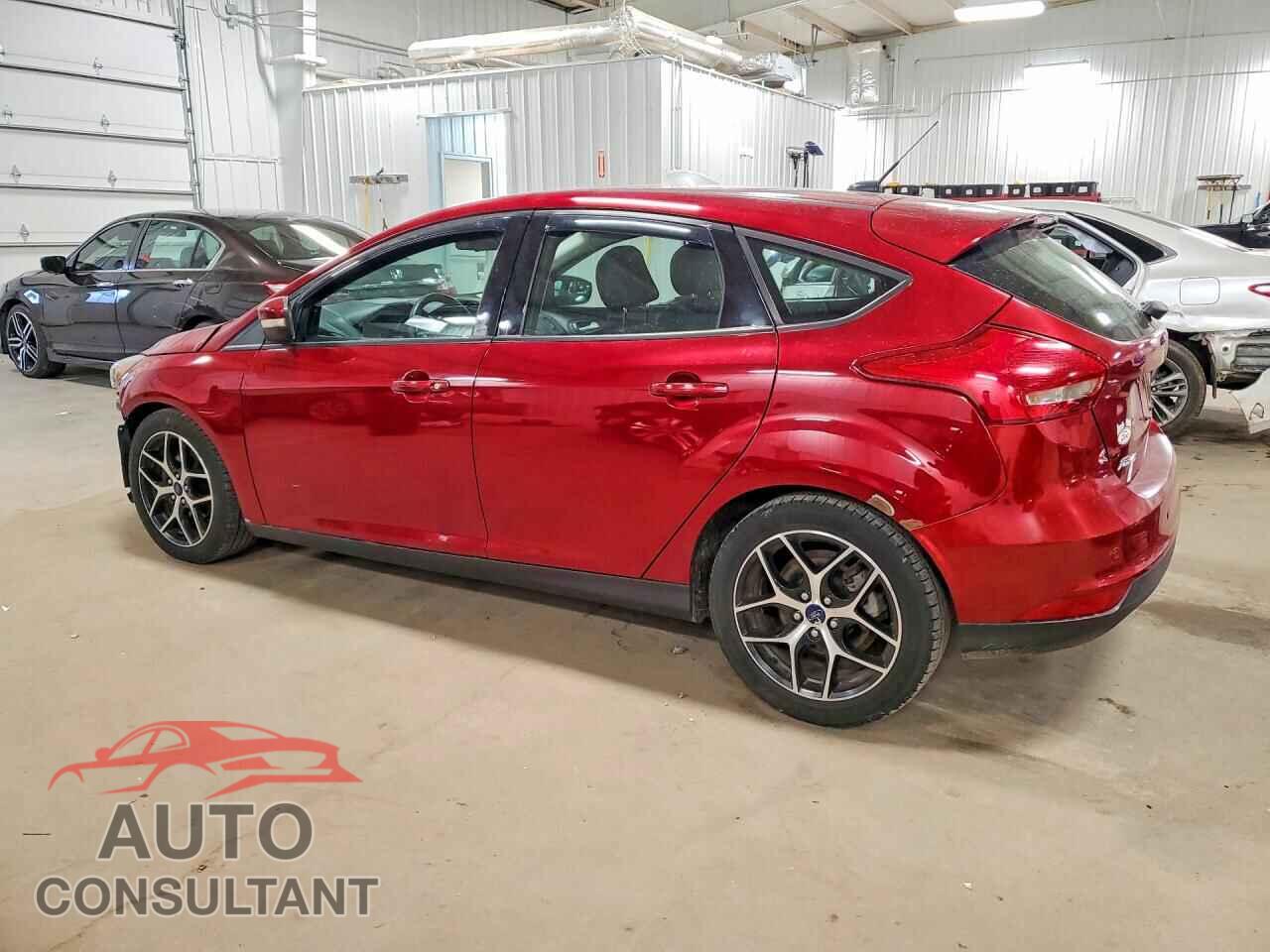 FORD FOCUS 2017 - 1FADP3M21HL230382