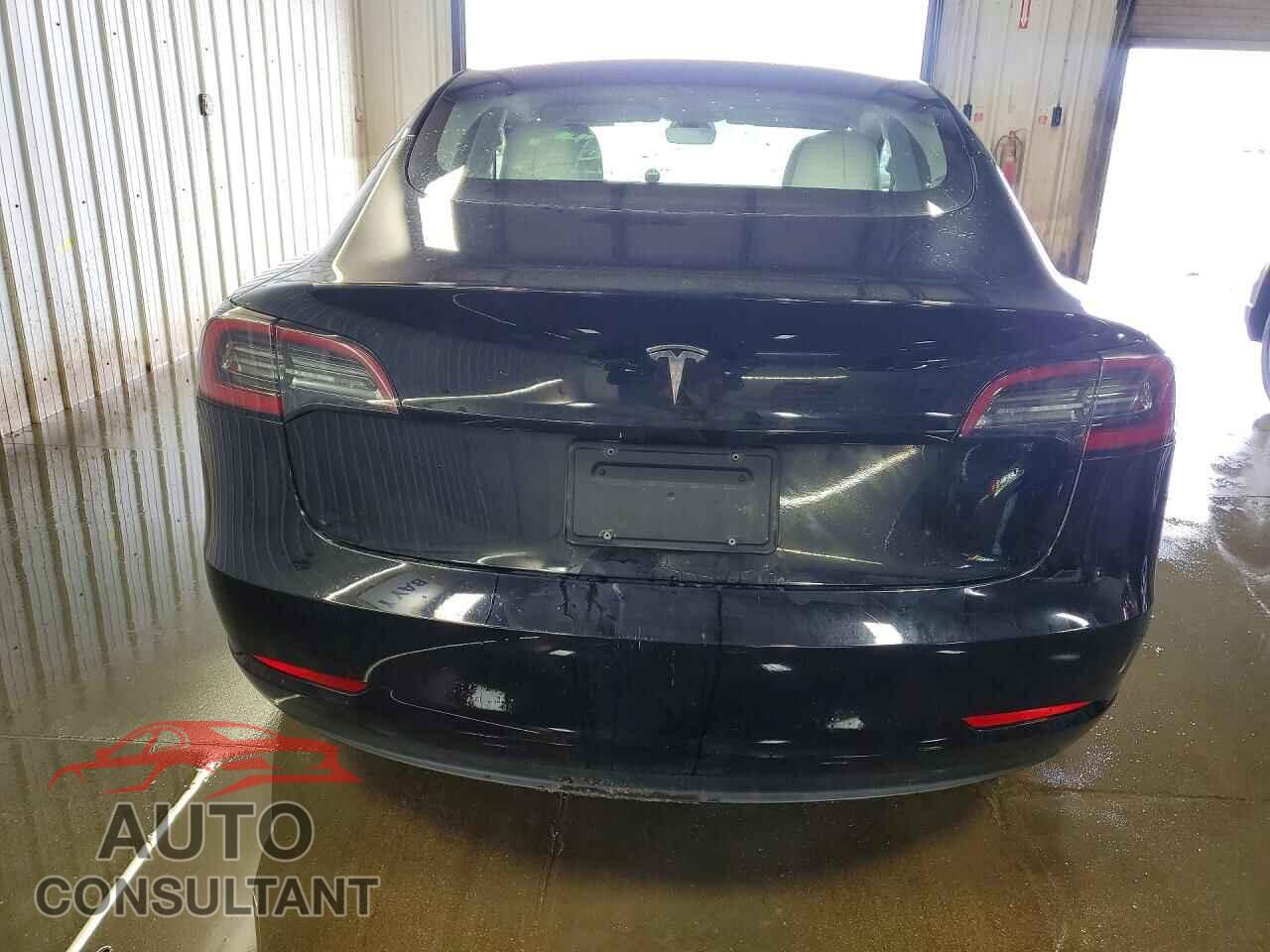 TESLA MODEL 3 2023 - 5YJ3E1EA3PF426024