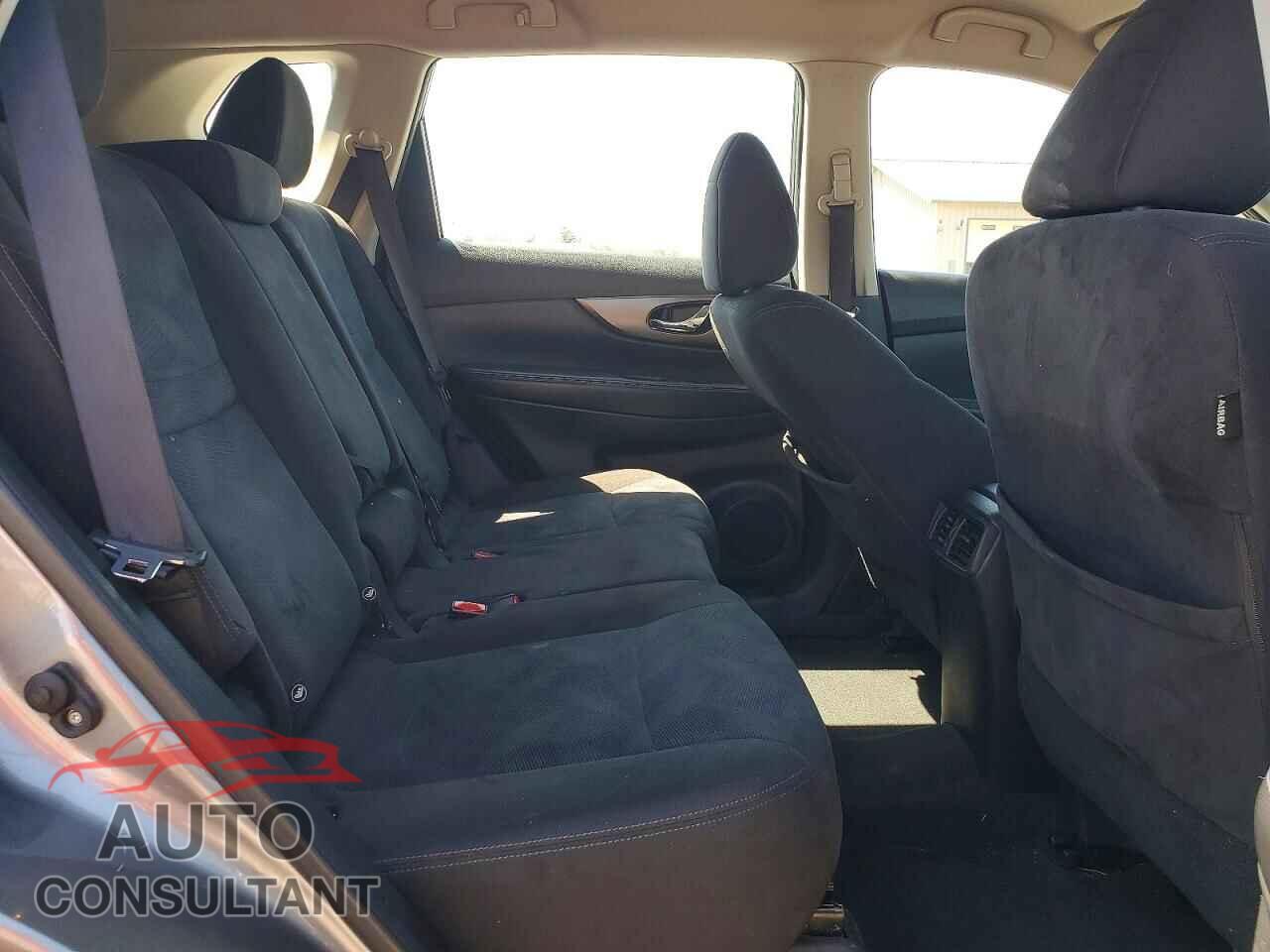 NISSAN ROGUE 2015 - KNMAT2MV9FP592009