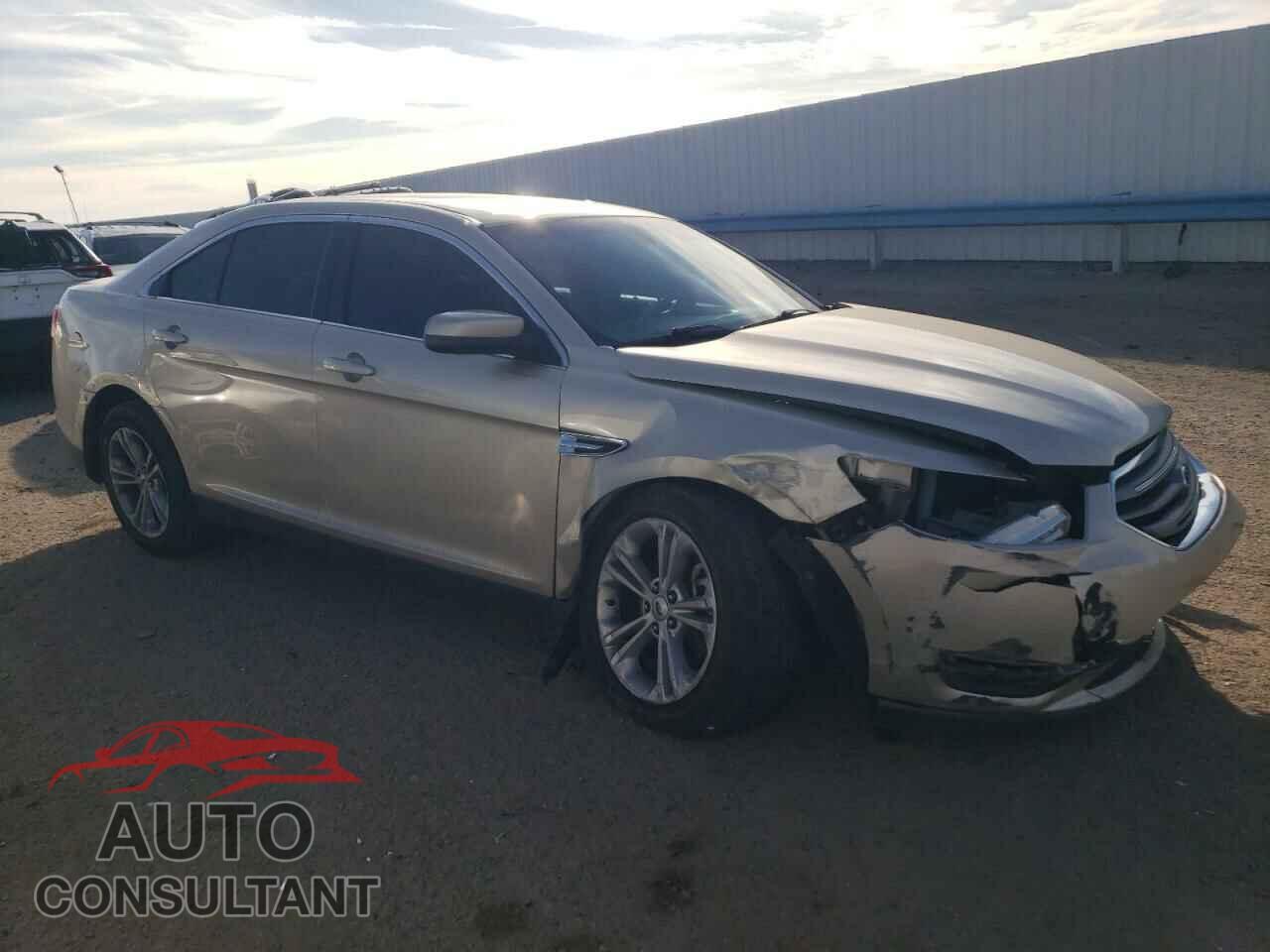 FORD TAURUS 2017 - 1FAHP2E86HG144556