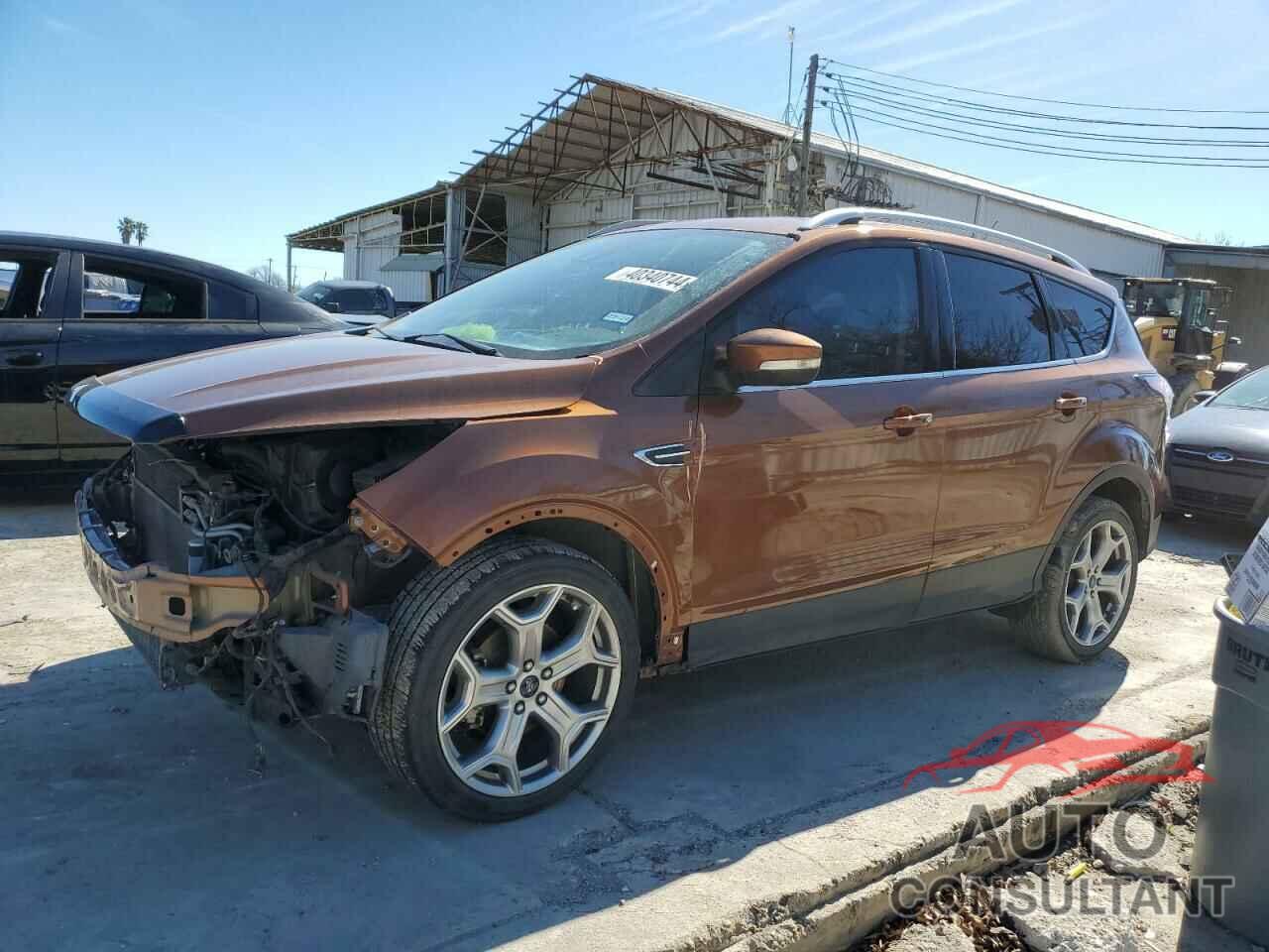 FORD ESCAPE 2017 - 1FMCU0JD4HUA27818