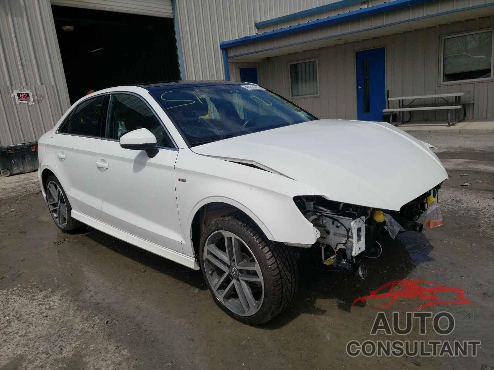 AUDI A3 2017 - WAUJ8GFF3H1040464