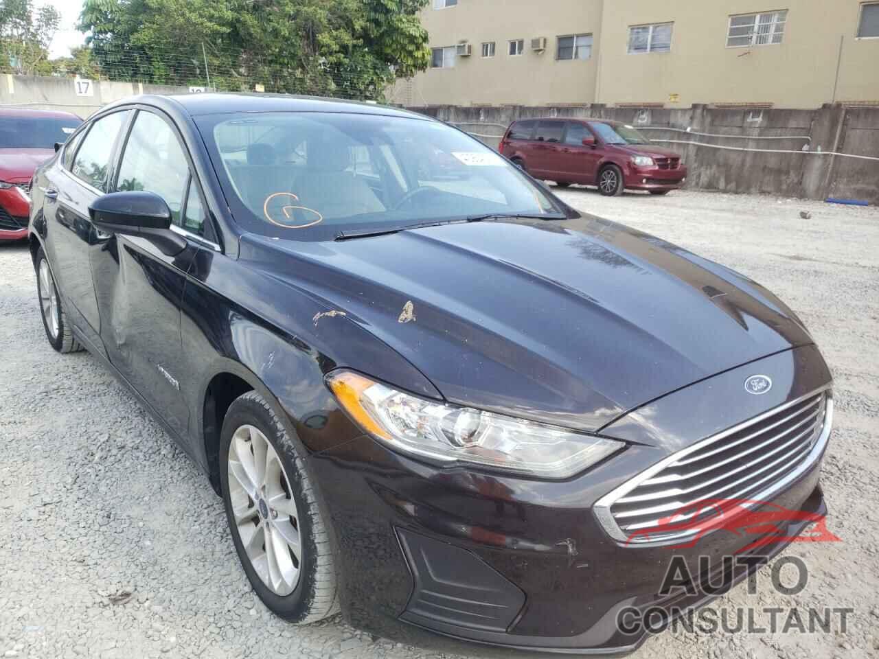 FORD FUSION 2019 - 3FA6P0LU8KR205045